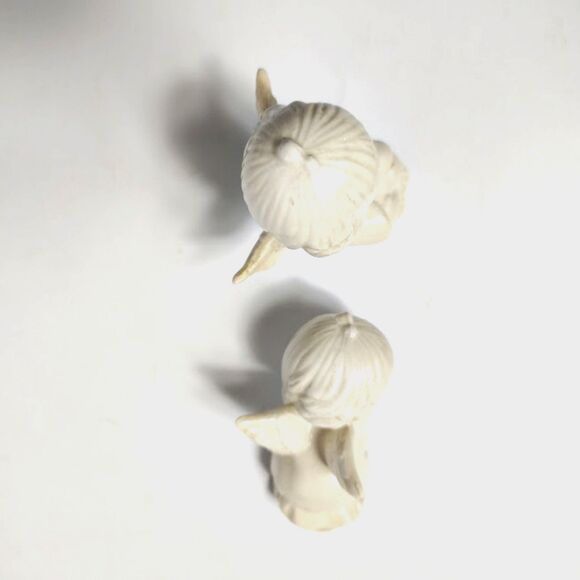 Pair of White Porcelain Angel Cherub Figurines 3.5 Inch - Picture 4 of 4